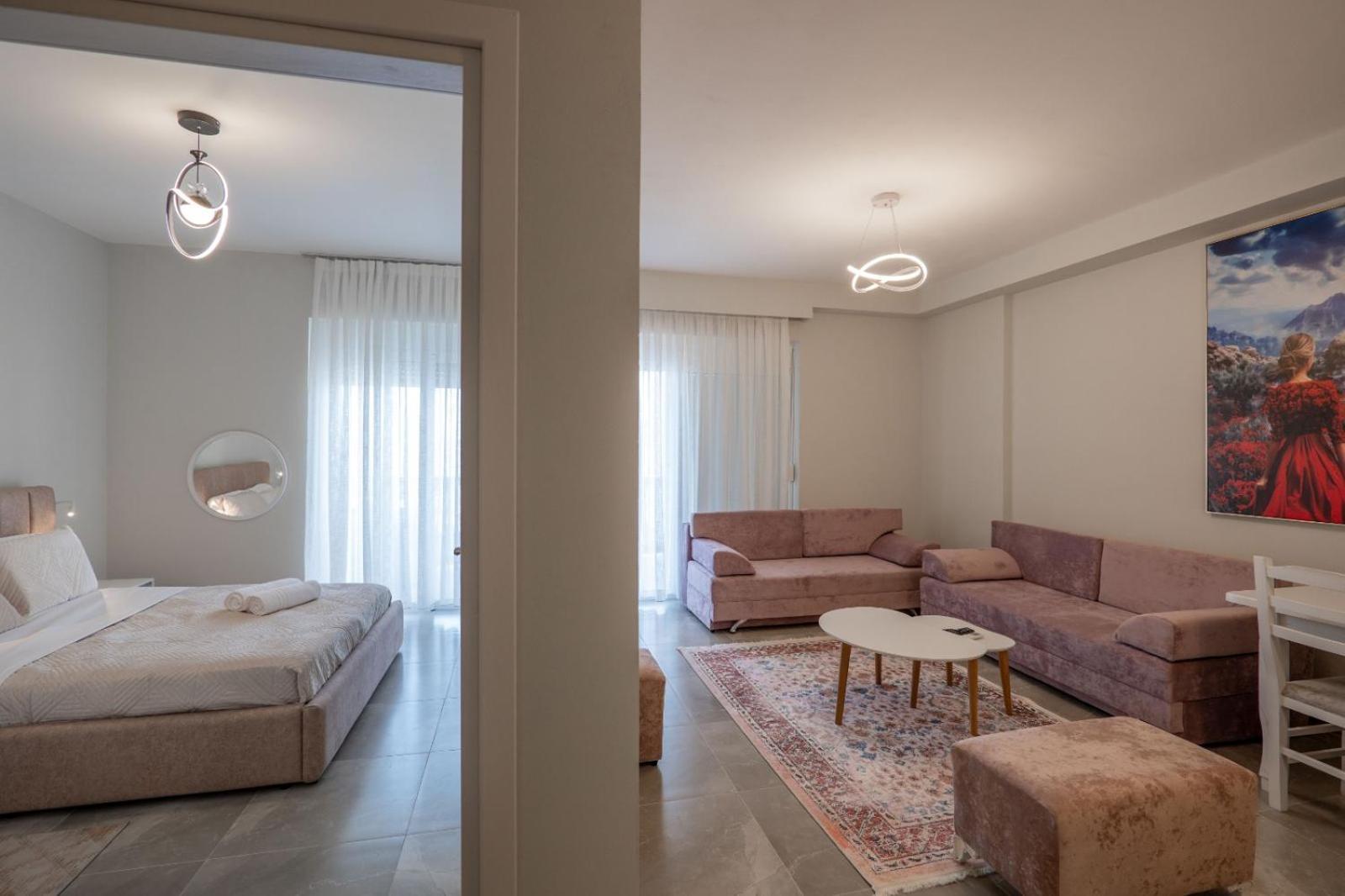 Esel Apartments Sarandë エクステリア 写真