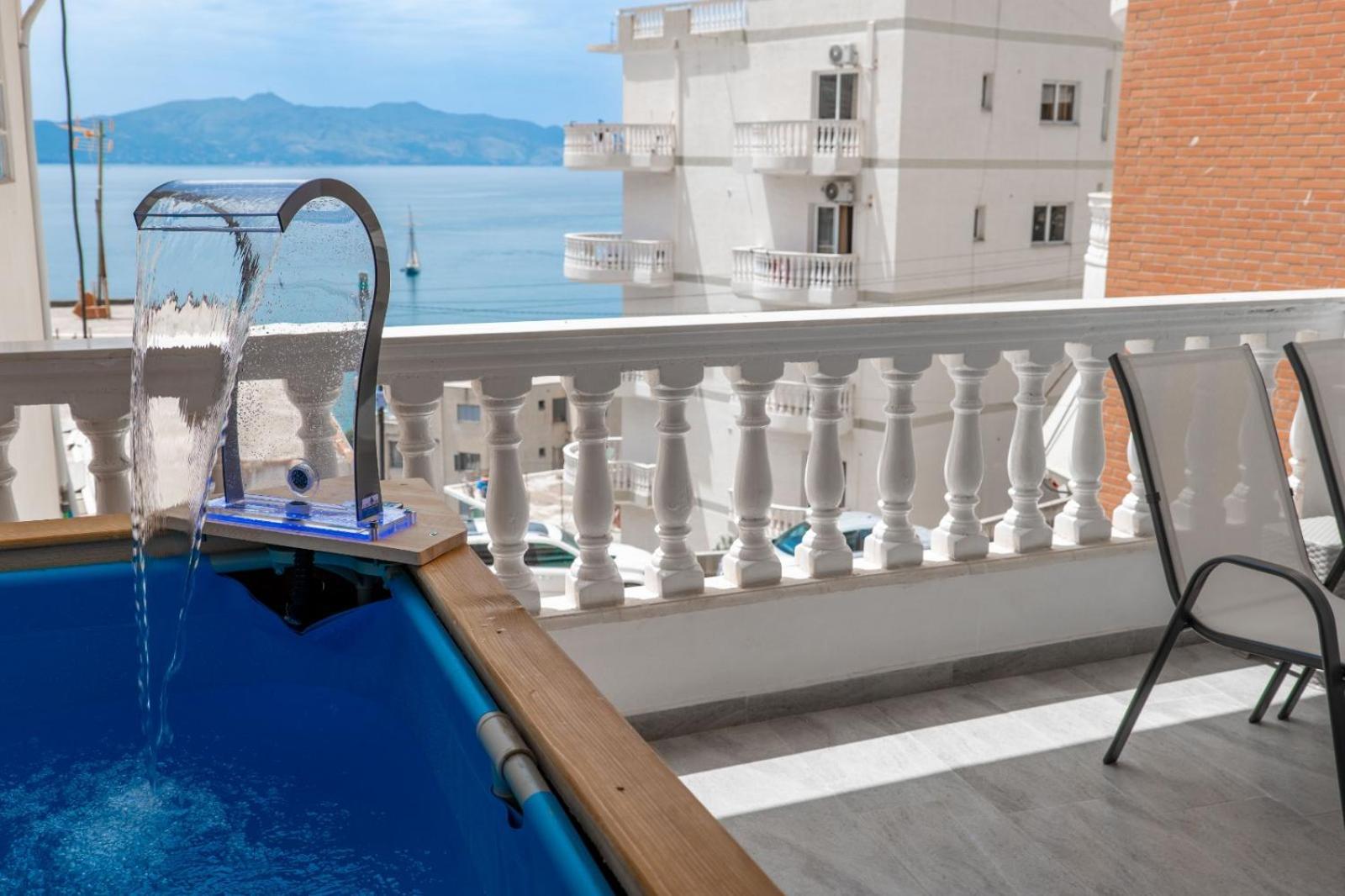 Esel Apartments Sarandë エクステリア 写真