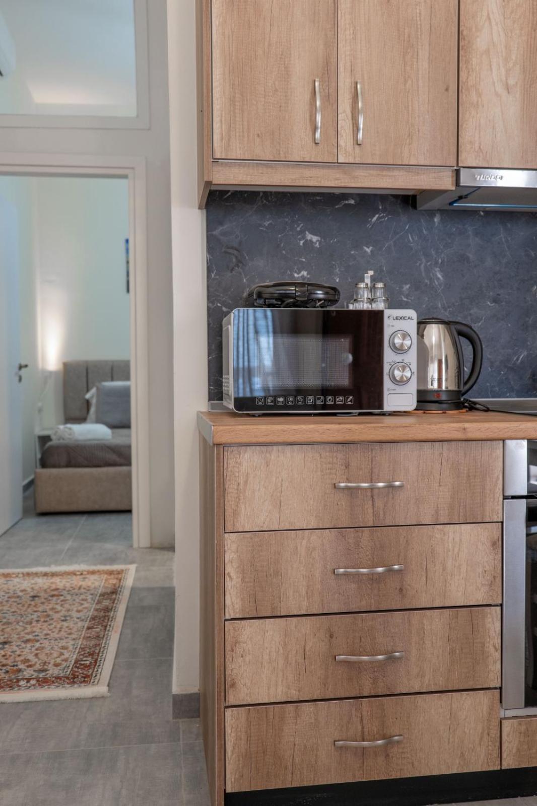 Esel Apartments Sarandë エクステリア 写真